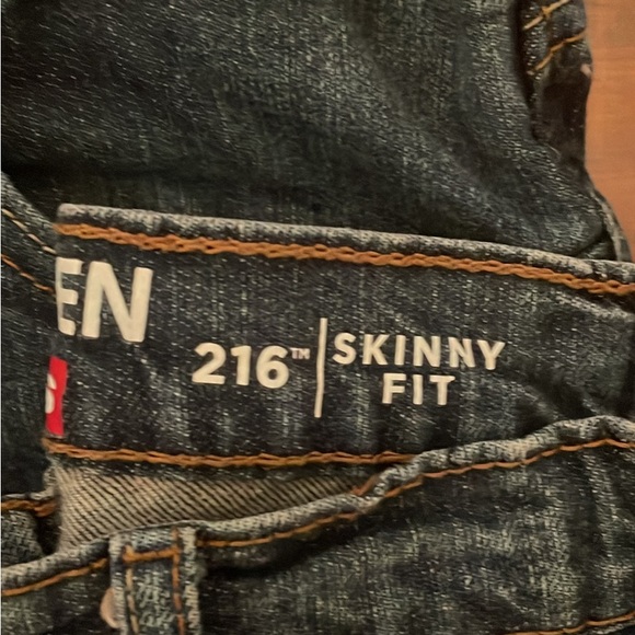 2 pair of Levi’s. Skinny fit 216. Size 16 regular. - Picture 3 of 7